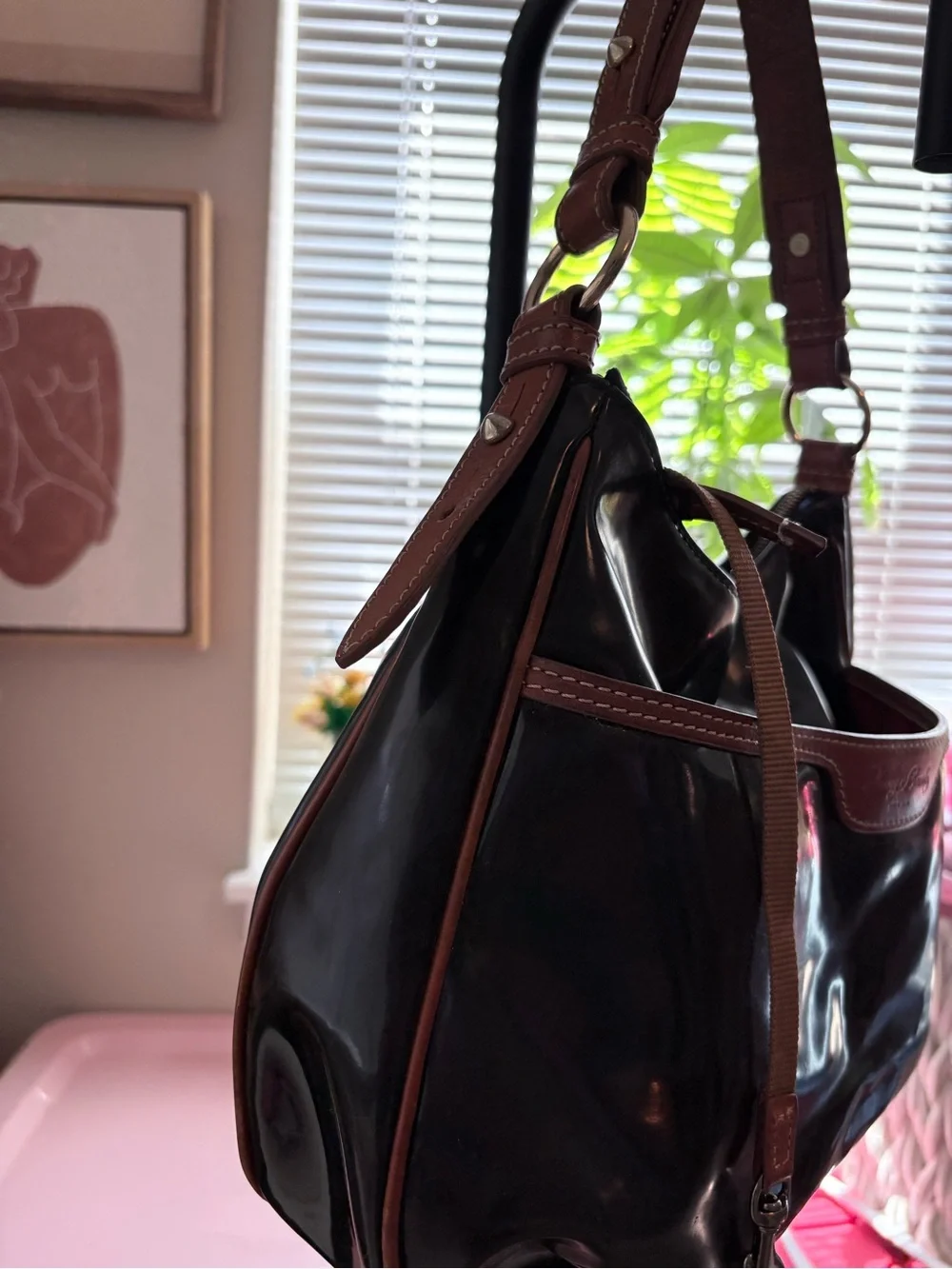Dooney & Bourke black patent leather Bag purse - Picture 8 of 14